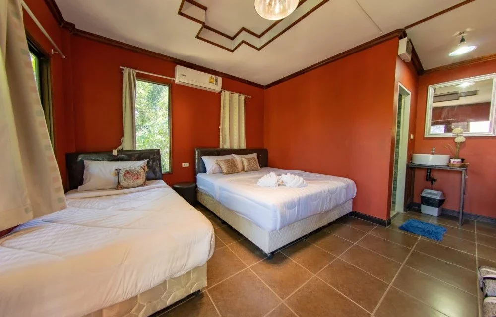 Family Suite Room in Koh Samet at Tom Pizza Resort Family Suite Room in Koh Samet at Tom Pizza Resort